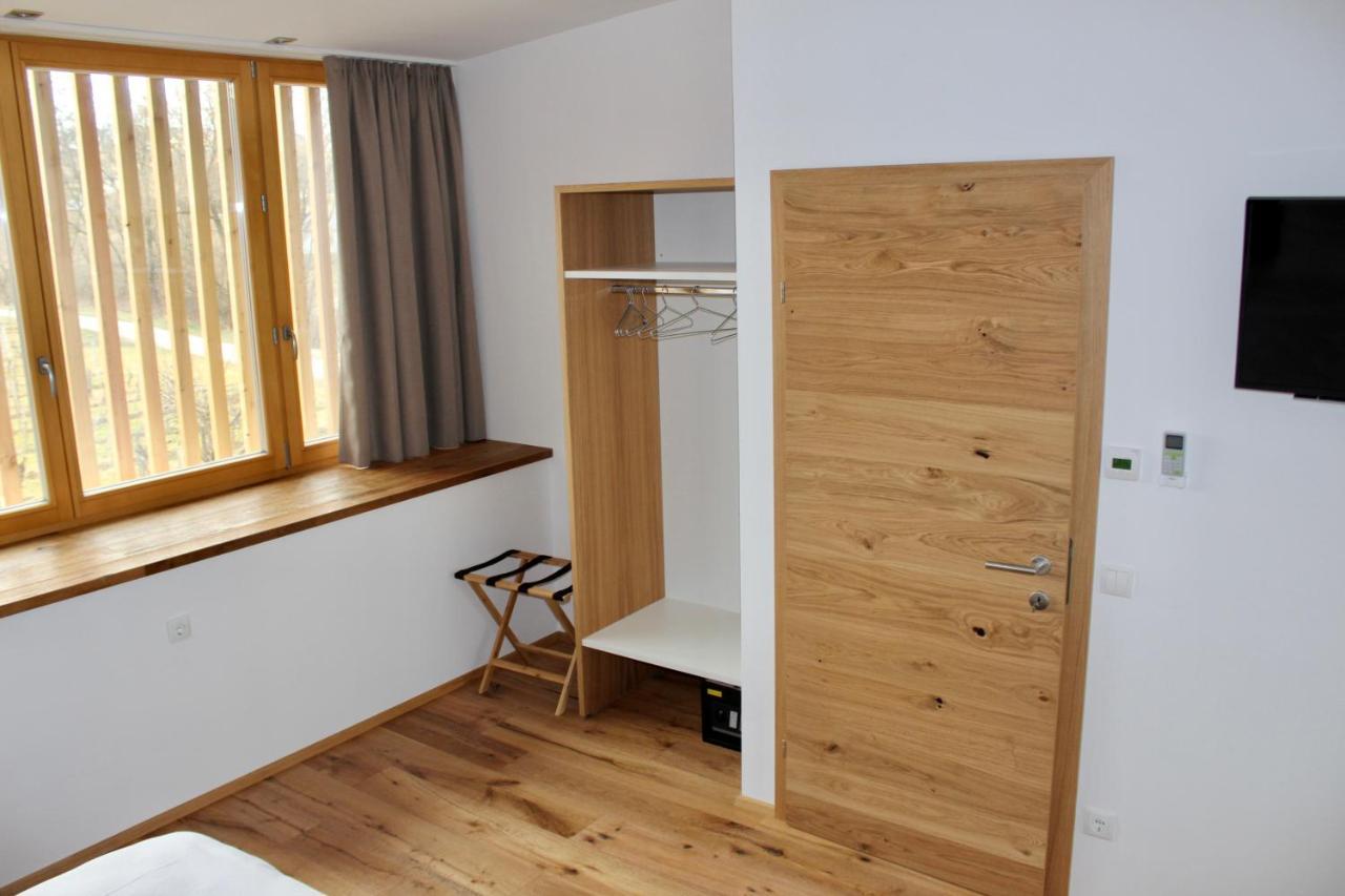 Weinberg Chalets Eisenberg an der Pinka Bagian luar foto