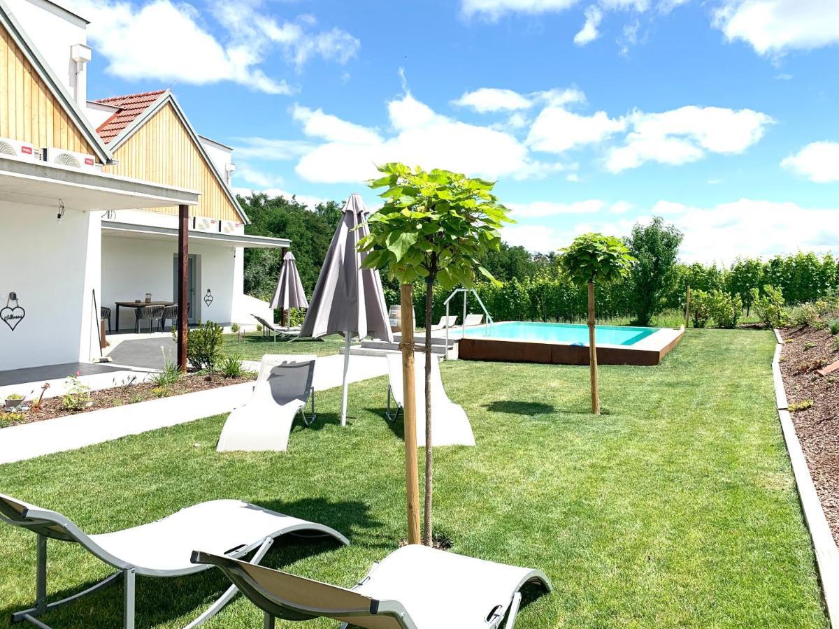 Weinberg Chalets Eisenberg an der Pinka Bagian luar foto